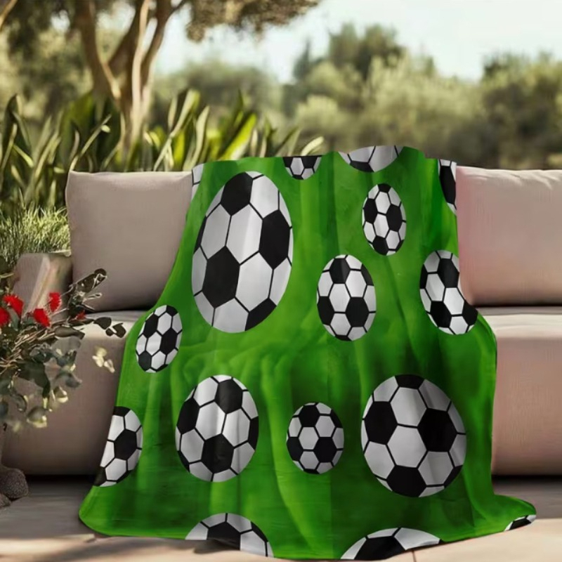 بطانية دافئة مريحة بتصميم كرة  - مراجعة Outdoor Sport Background وسعره